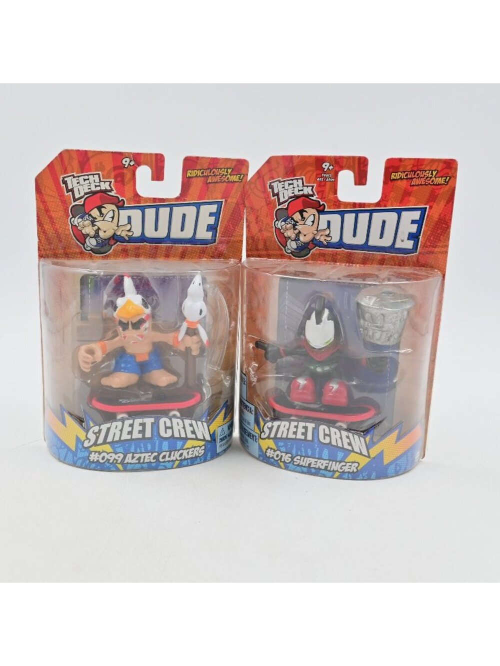 Tech Deck Dudes Street Crew Aztec Cluckers 099 Superfinger 016 Figures 2Pack New